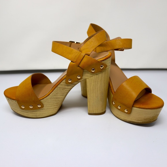 Call It Spring Wood Platform Wedges in Tan size 9 - Picture 4 of 6